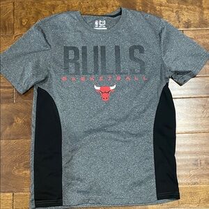 NBA Bulls Gray and Black Short Sleeve Tee